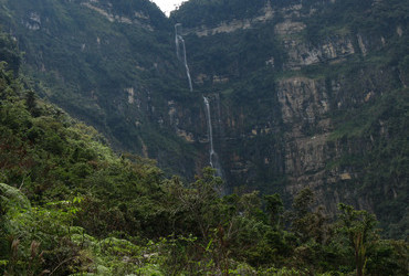 Chinata waterfall 573m