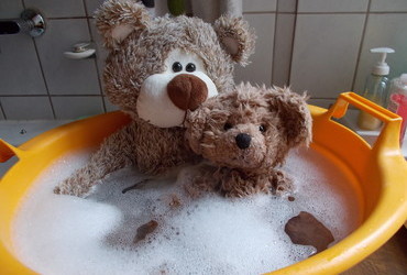 The Bubbly Bubble Bath - sharing a laundry bucket with your oversized friend, priceless.