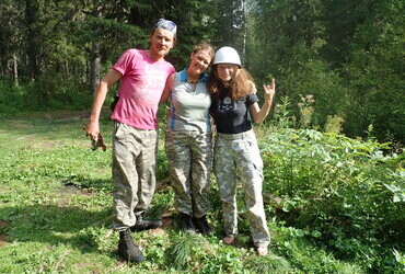  Artyom Palkin, Valentina Palkina, Teodora Hadjiyska at the "Kaska" ("Helmet") camp site