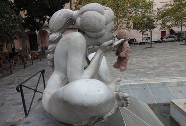 The Thirsty Girl, Bastia - Corsica, France