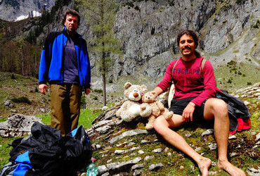 Juri and Evgeni, who hates shoes and has beehives. We are in love - Gesäuse, Alps, Autsria
