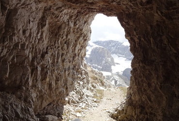 Sexton Dolomites - WWII tunnel