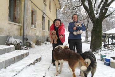 Slavianka, Izvora hut - I think Maria wants to feed me to the dog...